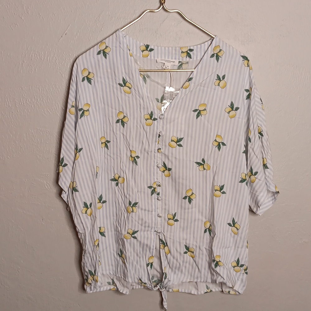 beachlunchlounge White Striped Lemon-Print Button Front Blouse